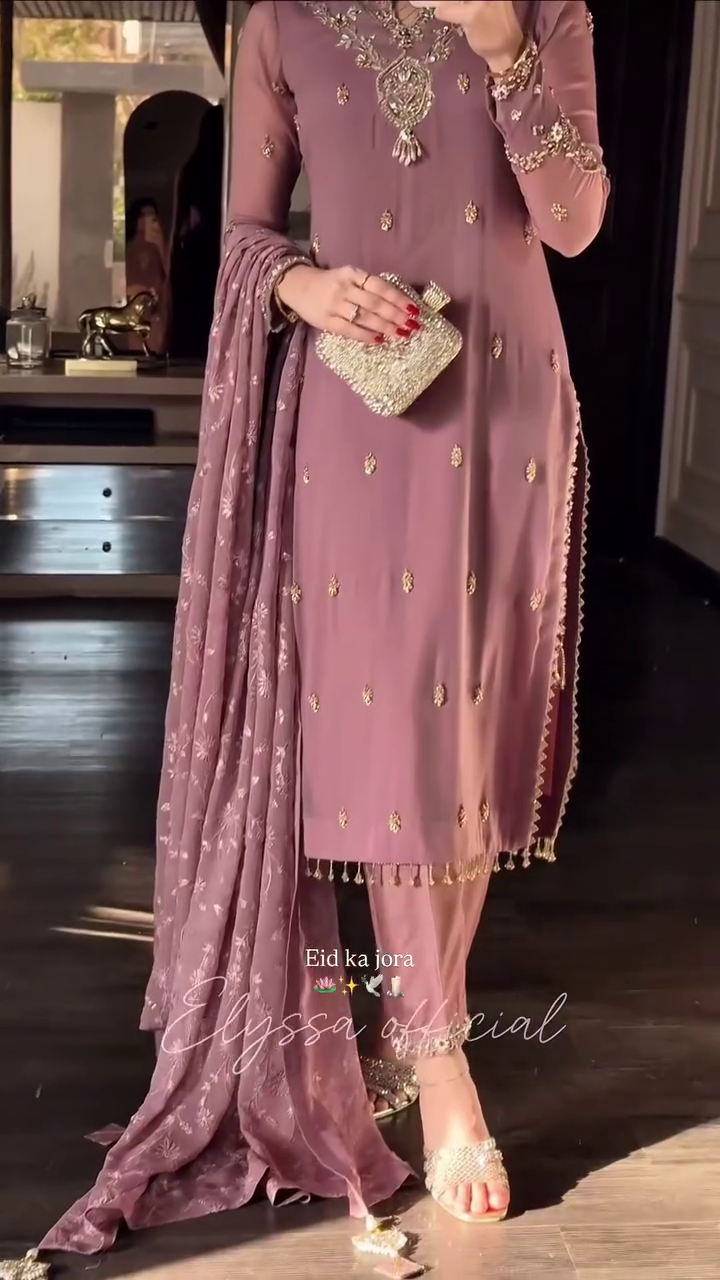 ✨ Royal Mauve Embroidered Festive Suit Set for Women ✨